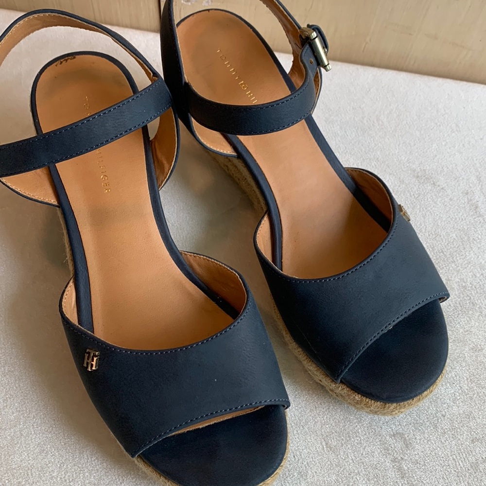Tommy Hilfiger Gallie espadrille wedge heel sandal women’s 7